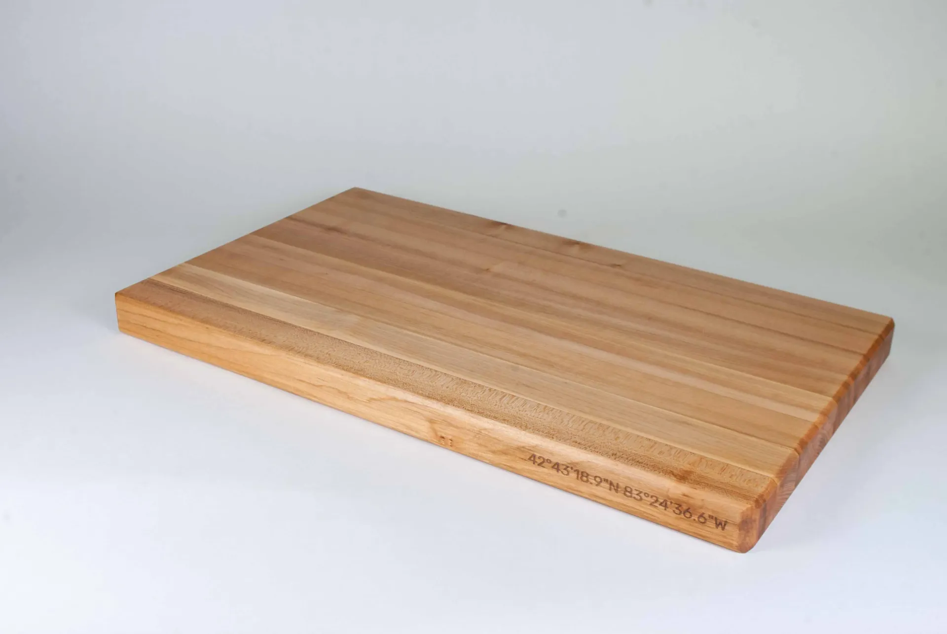 ORIGIN Series - Maple (42°43'18.9"N 83°24'36.6"W) (30"x18"x1.5", Edge Grain)